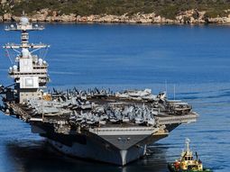 Portaaviones USS Nimitz Portaaviones USS Nimitz