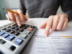 la recaudacion de la dgi cayo 3% interanual en marzo la recaudacion de la dgi cayo 3% interanual en marzo