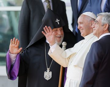 El papa Francisco pidió por la paz en el Cáucaso durante su viaje a Armenia