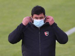 El Mono Burgos deja de ser entrenador de Newells