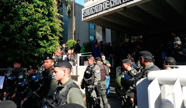 Allanamiento a la sede Camioneros: la Justicia se equivocó de dirección