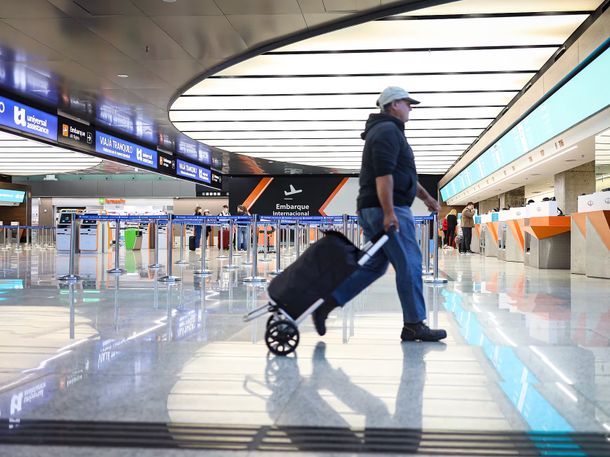 El paro general afecta a los aeropuertos
