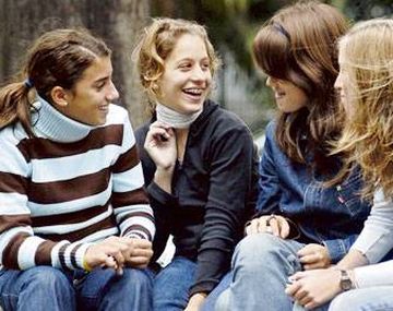 Acuerdan contenidos que se deben dictar en todos los secundarios