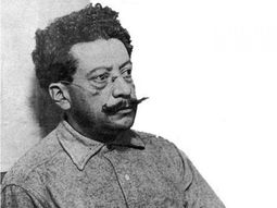 Muere en una prisión de Kansas, Estados Unidos, Ricardo Flores Magón, en 1922. Muere en una prisión de Kansas, Estados Unidos, Ricardo Flores Magón, en 1922.