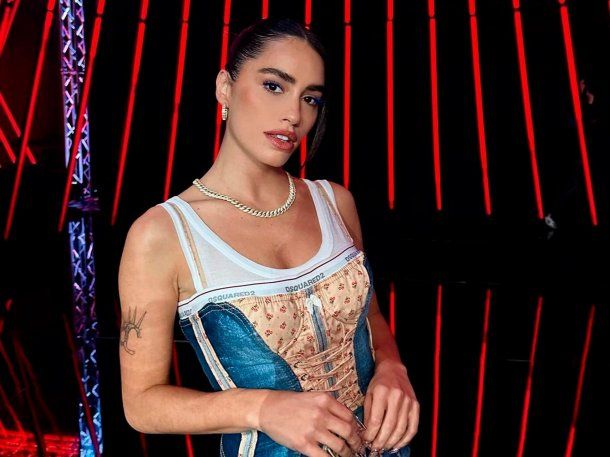 Lali Espósito apuntó contra Javier Milei en uno de los programas más vistos de España: Gente que no...