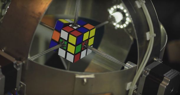 Una computadora resolvió el cubo rubik en menos de un segundo