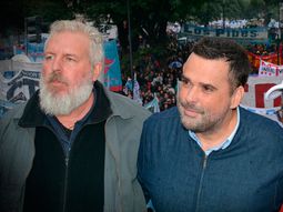 Cinco leyes y más participación: los reclamos del triunvirato San Cayetano al próximo presidente