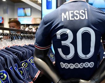 El 60% de la camisetas que se vendieron del PSG llevan el número 30 de Messi.