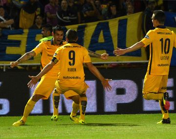 El festejo del primer tanto de Rosario Central ante Boca por Copa Argentina