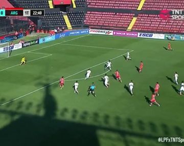 De arco a arco: seis toques y golazo de Argentinos Juniors