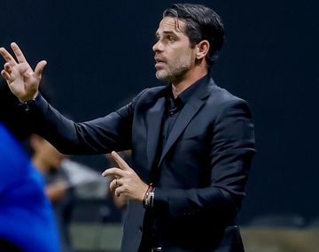 Gago vive una pesadilla en México: la agresión que sufrió por sus malos resultados