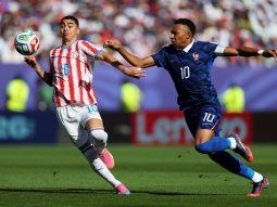 Francia y Paraguay cerraron el primer tiempo sin goles. Francia y Paraguay cerraron el primer tiempo sin goles.