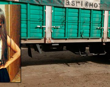 Sacó la cabeza por la ventanilla del auto y un camión la embistió