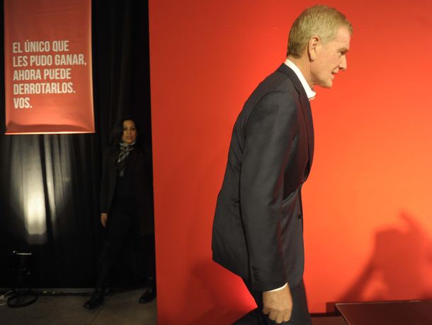 De Narváez perdió más de 20 puntos con respecto a 2009