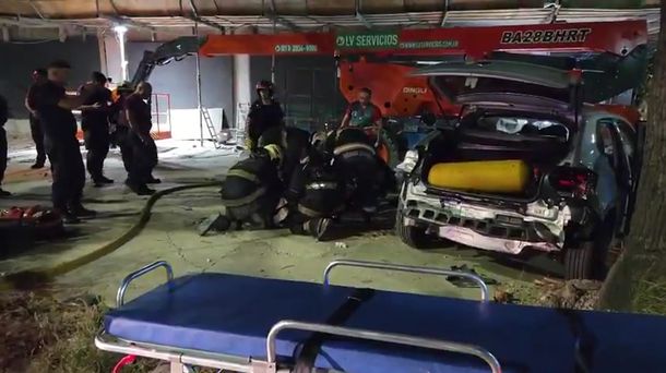 Choque violento en Belgrano tras los festejos navideños: un conductor terminó hospitalizado