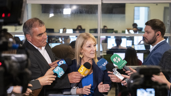 Carolina Cosse explicó que las inundaciones en la capital uruguaya se debieron al cambio climático. Carolina Cosse explicó que las inundaciones en la capital uruguaya se debieron al cambio climático.