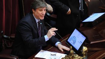 ante la embestida de la oposicion, el kirchnerismo cierra filas con boudou ante la embestida de la oposicion, el kirchnerismo cierra filas con boudou