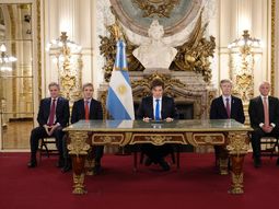 ¿improvisado? tras el anuncio, milei adelanta la cadena de ypf por un motivo impostergable ¿improvisado? tras el anuncio, milei adelanta la cadena de ypf por un motivo impostergable