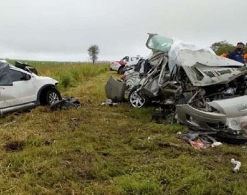 Un choque frontal dejó cuatro muertos y dos nenes heridos