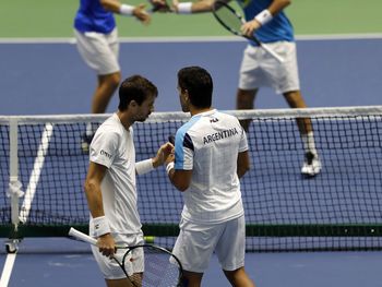 Argentina, al borde del descenso en la Davis: el dobles perdió ante Kazajistán