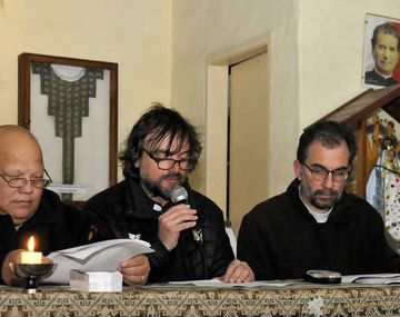 El Padre Pepe, cercano al Papa Francisco, es uno de los que lidera la organización