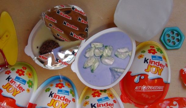 El joven llevaba la droga escondida en el huevo Kinder