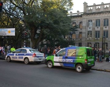 Murió la chica que se pegó un tiro en un aula del Colegio Nacional de La Plata