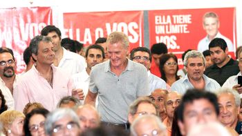 convocan a una audiencia por los spots de de narvaez convocan a una audiencia por los spots de de narvaez