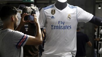 Los fanáticos del Real ya pueden adquirir su nueva camiseta Los fanáticos del Real ya pueden adquirir su nueva camiseta