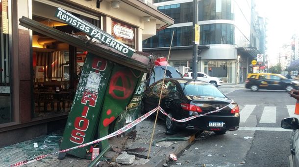 Choque en Corrientes y Callao. (Twitter: @nicolasmunafo)