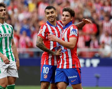 Con un golazo de tiro libre