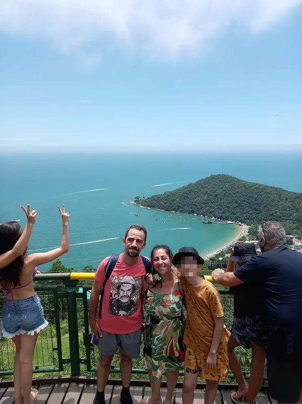 Alejandro, Carla y su hijo, Nahuel, viajaban a Florianópolis para disfrutar de unas vacaciones en familia. Alejandro, Carla y su hijo, Nahuel, viajaban a Florianópolis para disfrutar de unas vacaciones en familia.
