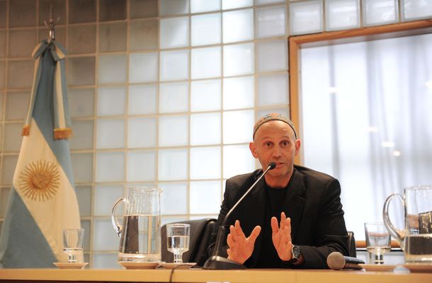 Allanaron el ANAC por la contratación irregular de helicópteros hidráulicos