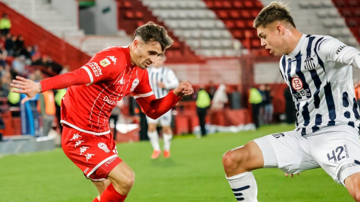 Talleres venció por 2-1 a Huracán y complicó su situación con el descenso