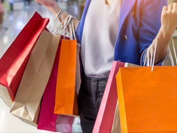 Las cosas que conviene comprar afuera y no perder plata en el intento.