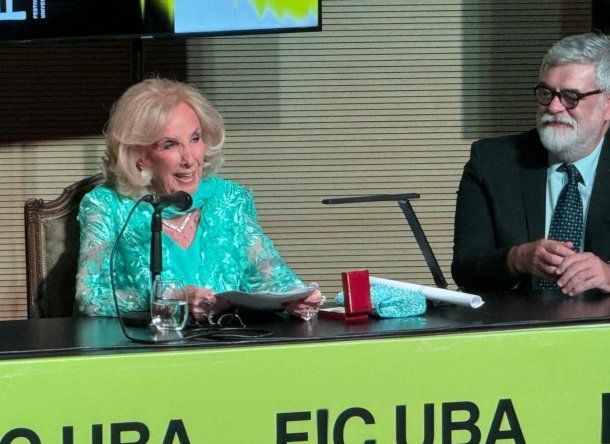 Mirtha Legrand fue homenajeada por la UBA y mostró su apoyo a la lucha universitaria