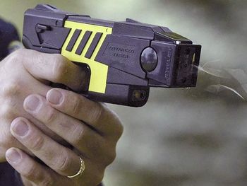 El Gobierno de la Ciudad comprará armas de gas pimienta