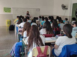 alumnos de escuelas portenas mejoraron sus rendimientos en lengua y matematica alumnos de escuelas portenas mejoraron sus rendimientos en lengua y matematica