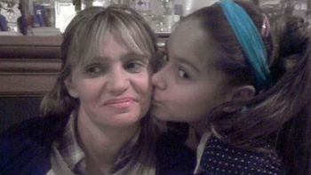 Carola y Candela Carola y Candela