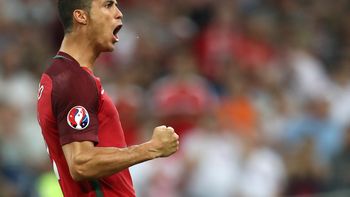 cristiano lo hizo: portugal derroto a polonia por penales y esta en semis cristiano lo hizo: portugal derroto a polonia por penales y esta en semis