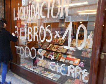 Más de 3.200 comercios cerraron en los últimos cuatro meses por la recesión