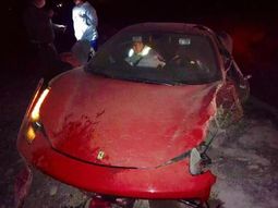 mira como quedo la ferrari de vidal tras el accidente mira como quedo la ferrari de vidal tras el accidente