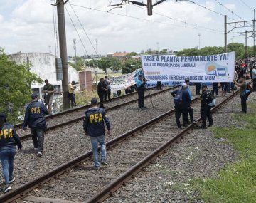 Levantaron el corte total en las vías de la línea Roca: vuelve la normalidad a Constitución