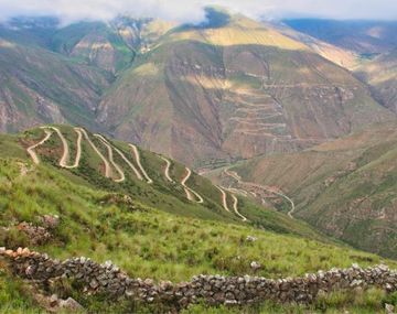 El pueblo con menos de 300 habitantes que tiene unos paisajes de otro mundo