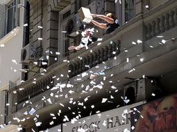 dan asueto a los estatales el 24 y el 31 de diciembre, y el 2 de enero dan asueto a los estatales el 24 y el 31 de diciembre, y el 2 de enero