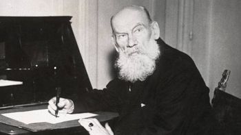 Para el pensador ruso, la ambición desmedida puede desviarnos de lo que realmente valoramos y afectar nuestra moral. Para el pensador ruso, la ambición desmedida puede desviarnos de lo que realmente valoramos y afectar nuestra moral.