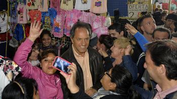 scioli prometio ampliar la compra-venta de dolar ahorro scioli prometio ampliar la compra-venta de dolar ahorro