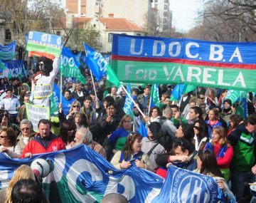 Gremio de docentes bonaerenses rechaza paritarias semestrales