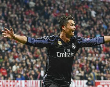 El festejo de Cristiano al llegar a los 100 goles
