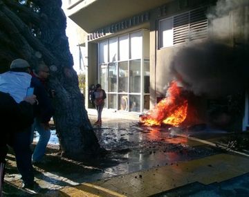 Santa Cruz: serios incidentes en la Legislatura obligan a suspender la sesión